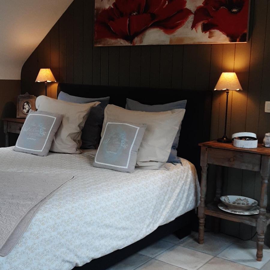 A L'Ombre Du Noyer Bed & Breakfast Fernelmont Exterior photo